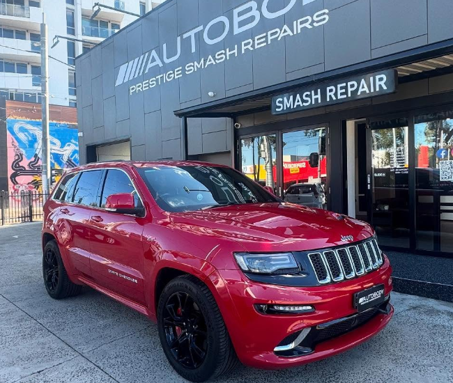 Jeep Car smash repair at our melbourne's workshop